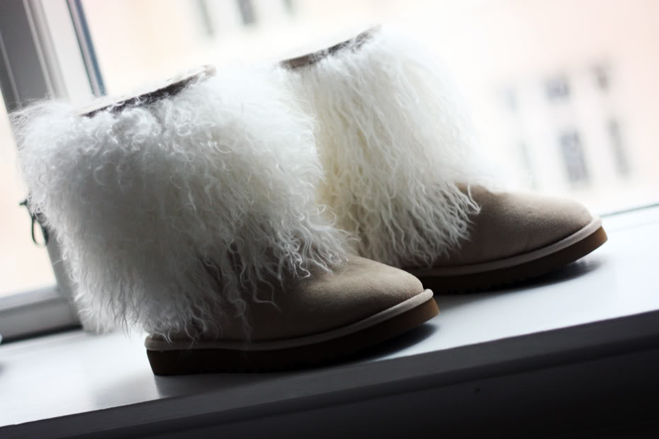 daytime support antage Fluffyness, with ♥ from UGG Australia - Christina Dueholm