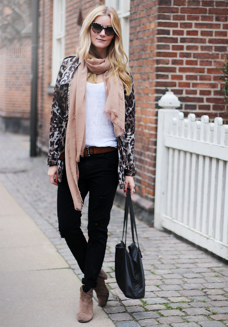 heartmade leopard jakke coat leo modeblog fashion blog ripped jeans denim witchery mode tøj styling streetstyle