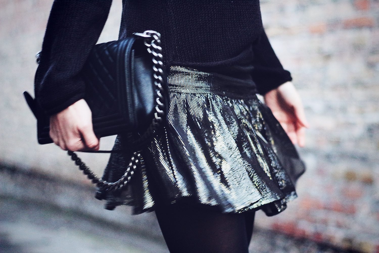 skirt-metallic@2x
