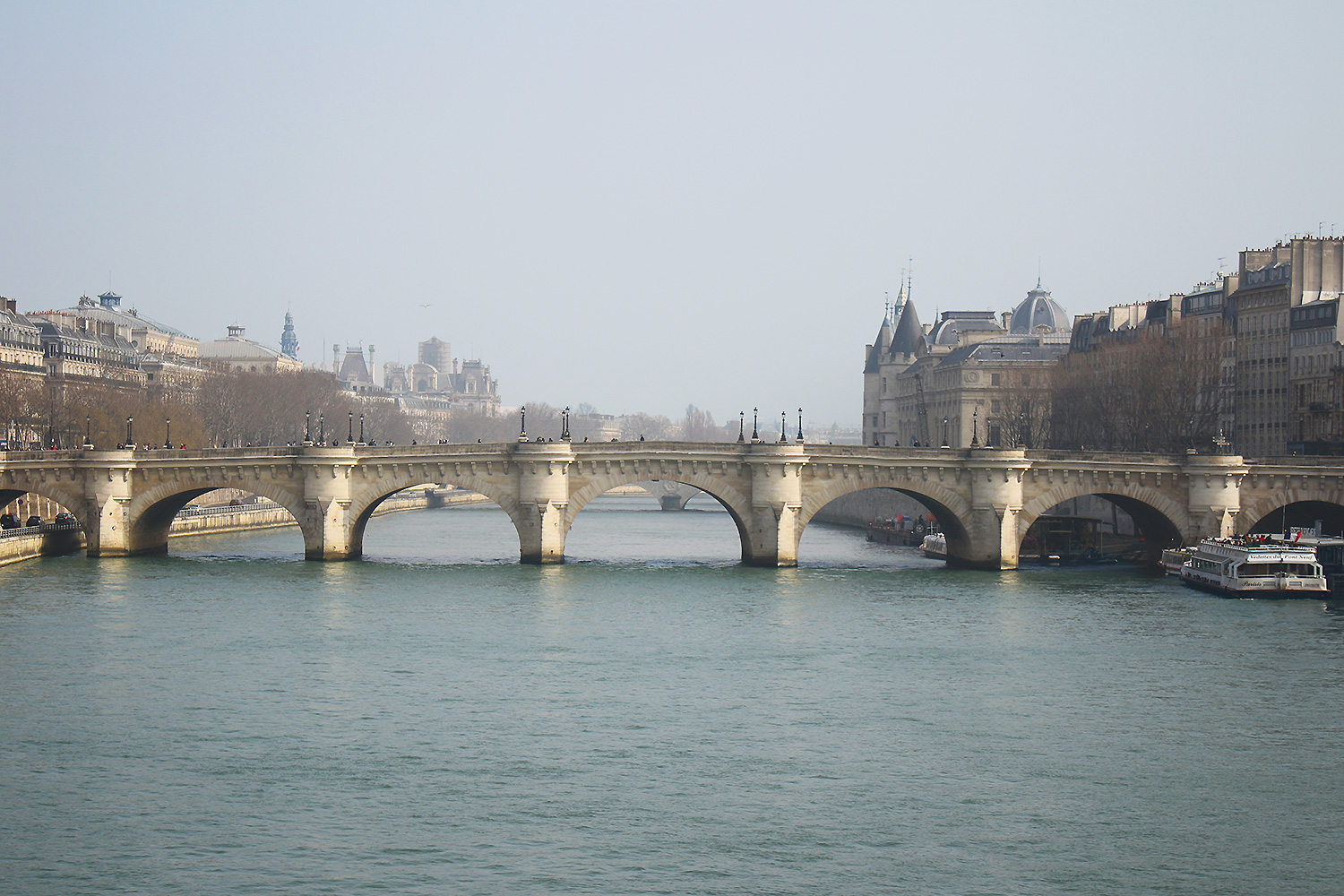 paris-bridge@2x