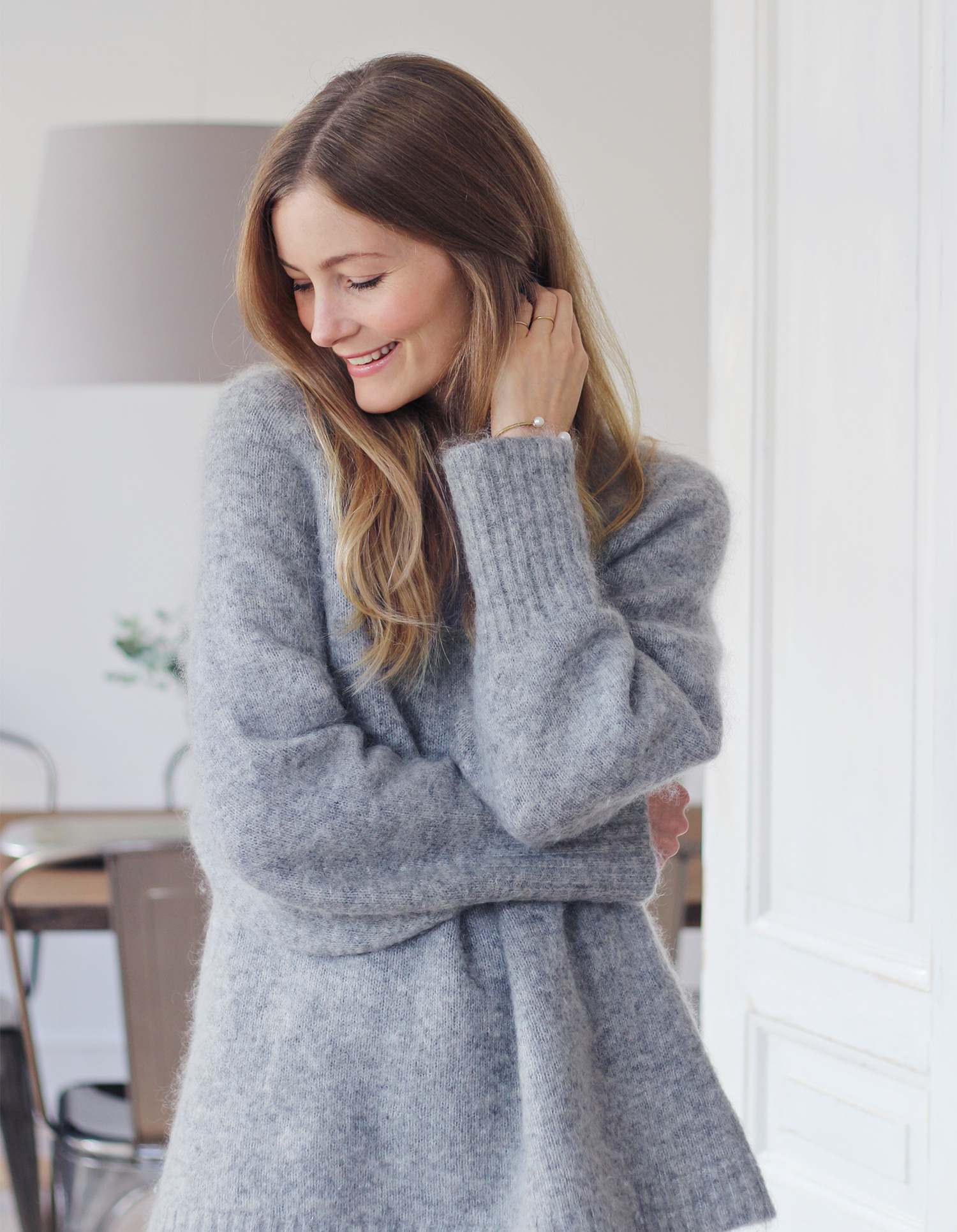 grå-sweater
